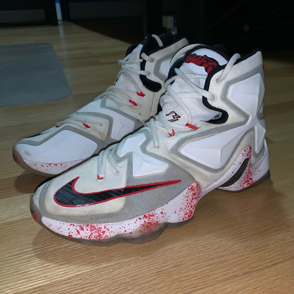 Nike Lebron 13 - Friday the 13th edition